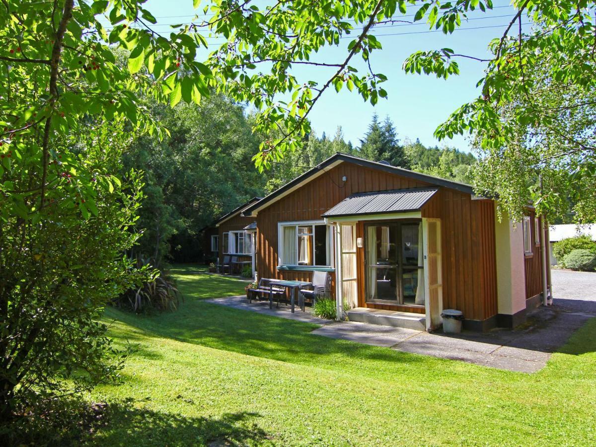 Alpine Adventure Holiday Park Ханмер-Спрингс Экстерьер фото